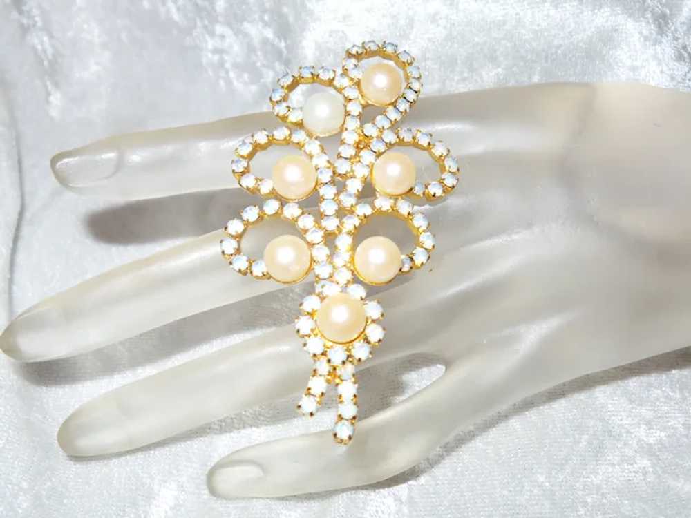 Designer Quality Opaline and Faux Pearl Brooch - image 5