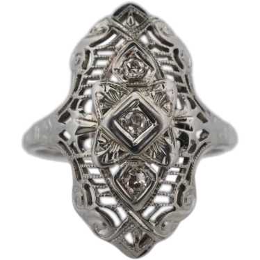18k Filigree three diamond shield ring. 18k Art De