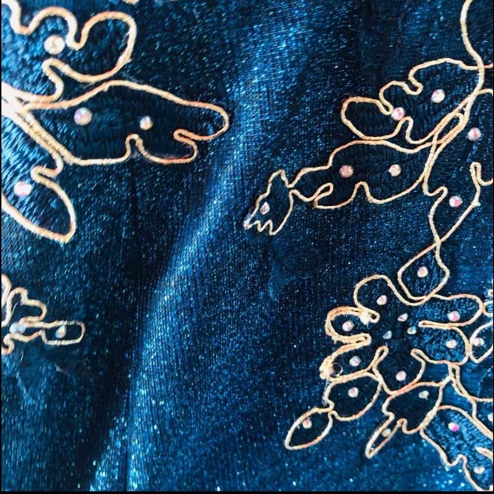 Jovani sheer lace iridescent shimmer prom dress - image 9