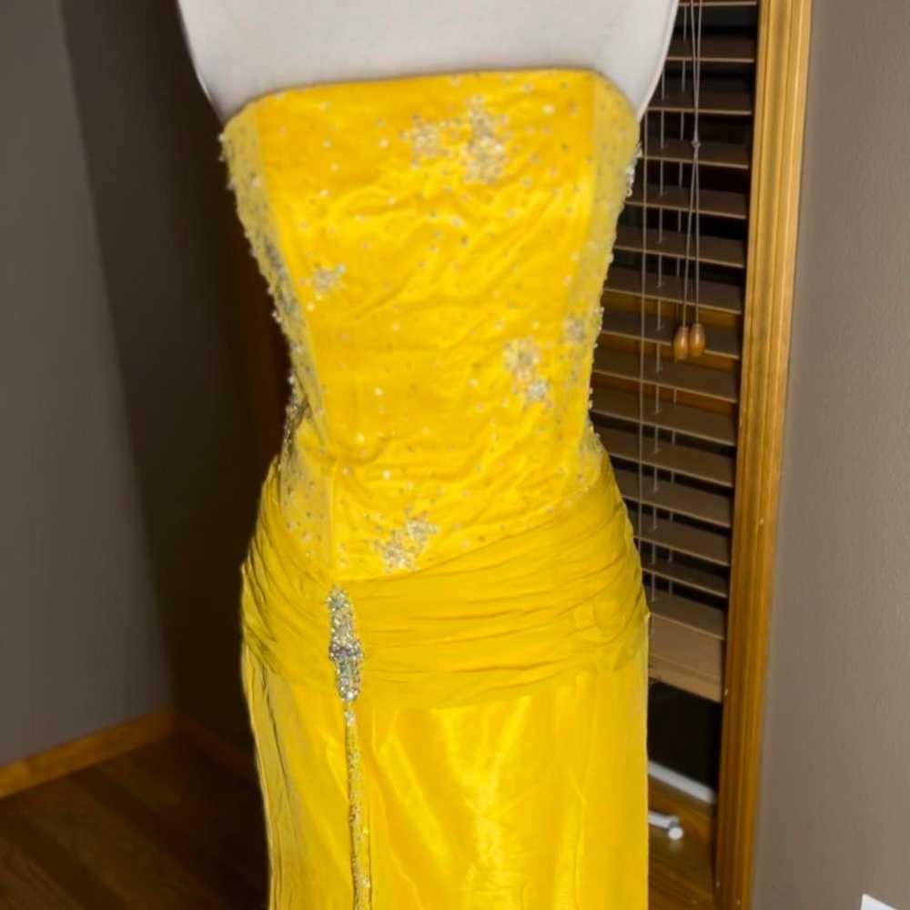yellow beaded prom dress - image 5