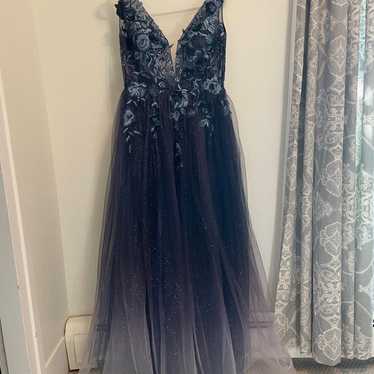 Gorgeous midnight blue prom dress