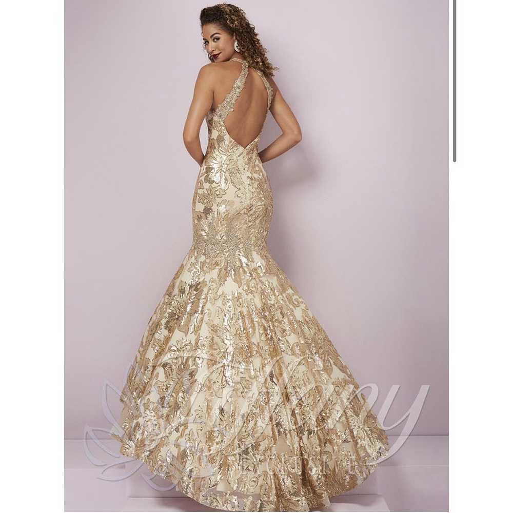TTIFFANY GOLD SEQUINS SLEEVELESS PROM PARTY GOWNS… - image 2