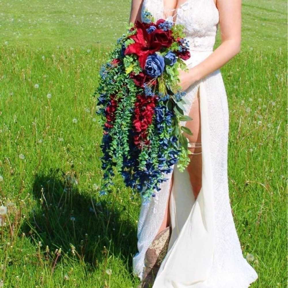 Wedding dress size 6 - image 2