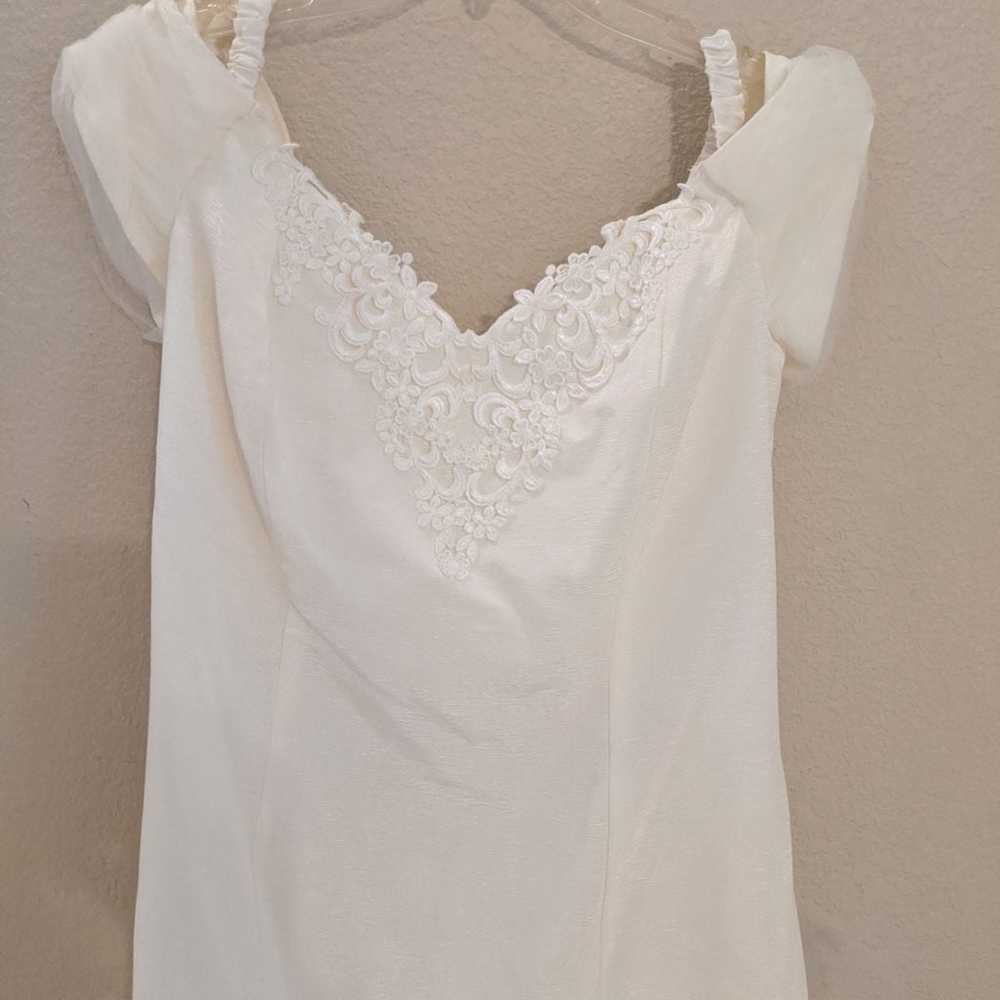 Vintage Cream Off Shoulder Wedding Dress - image 11