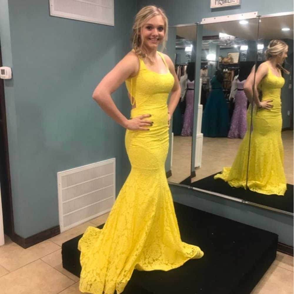 Yellow lace dress - image 2