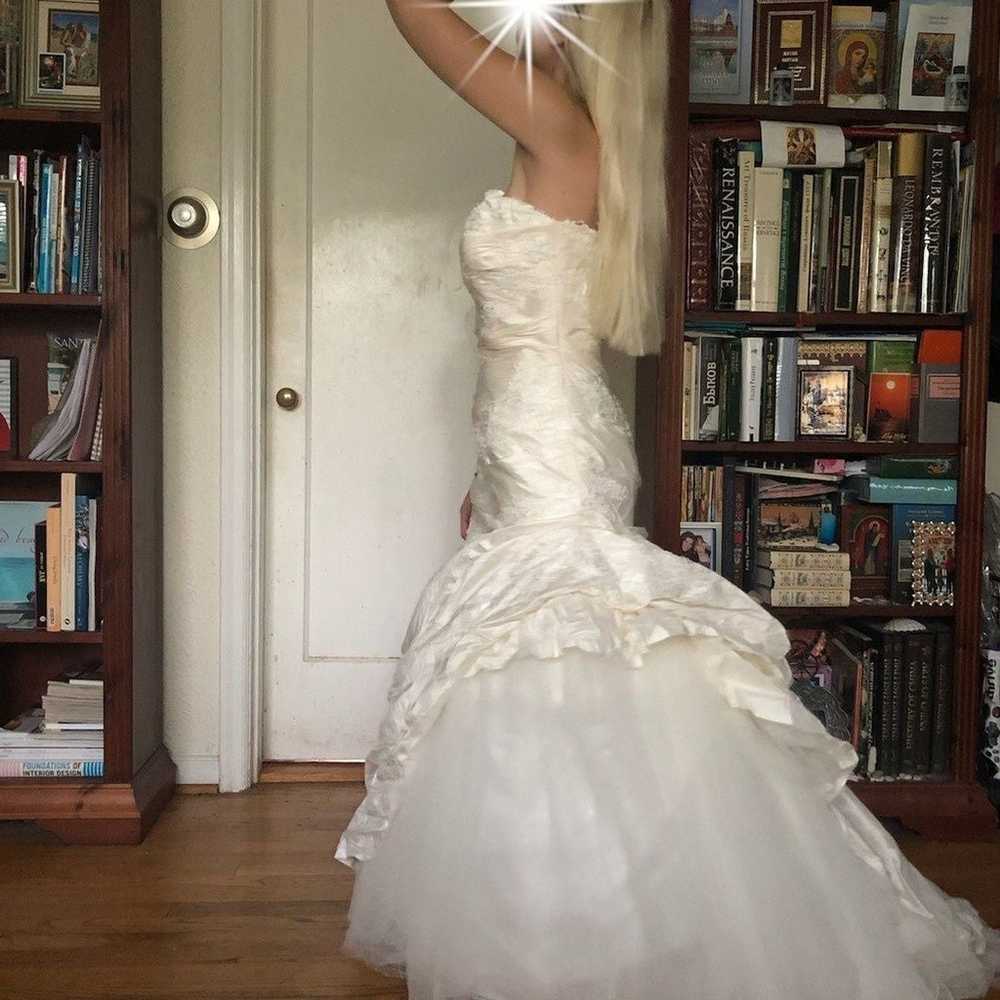 Pronovias strapless Wedding Dress - image 1
