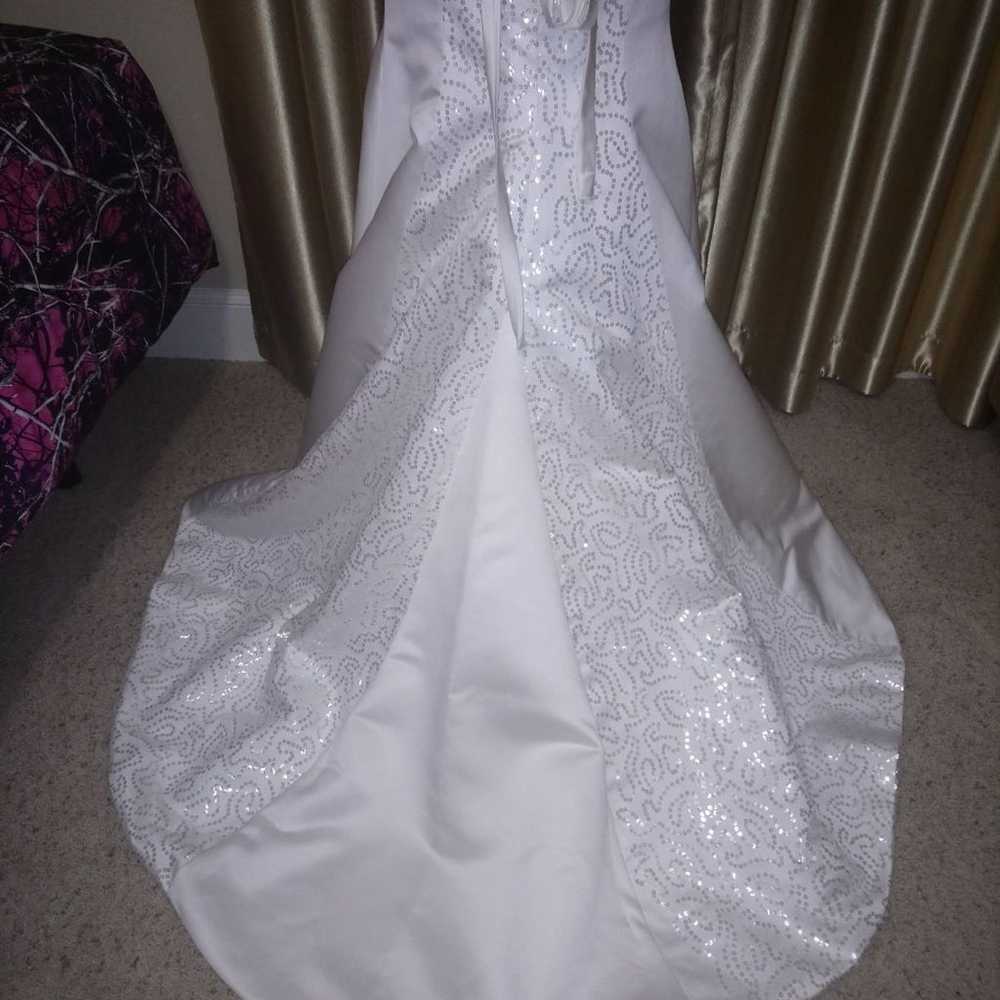 Mermaid Wedding Dress - image 6