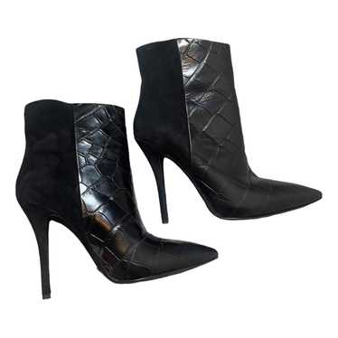 B Brian Atwood Leather boots