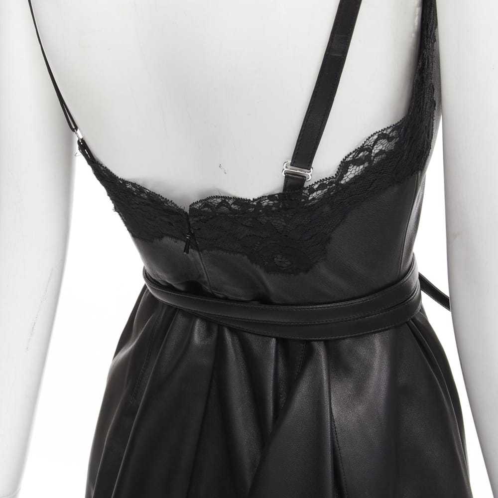 Alexander McQueen Leather mid-length dress - image 8