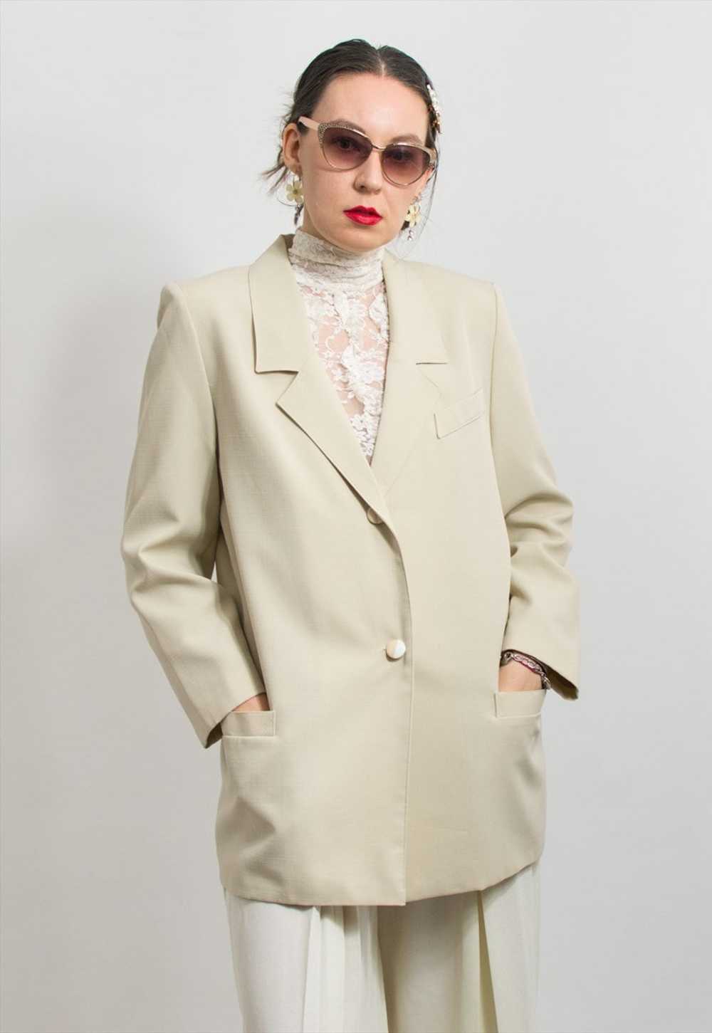 Vintage 90's minimalist blazer in cream formal ja… - image 4