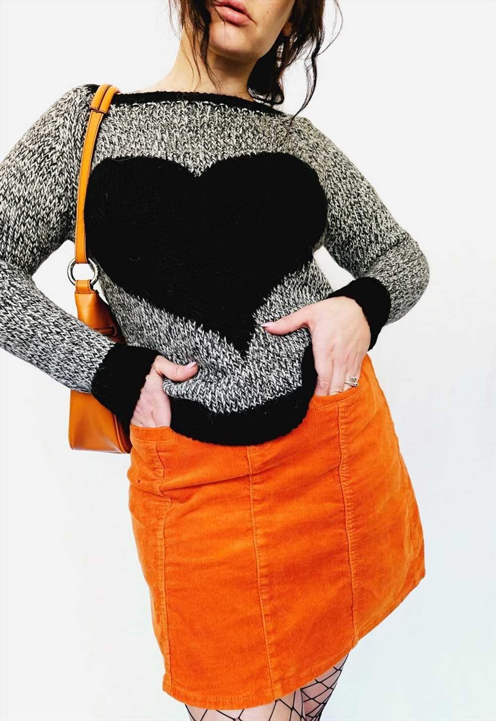 90s vintage grey minimalist jazzy knit heart patt… - image 1
