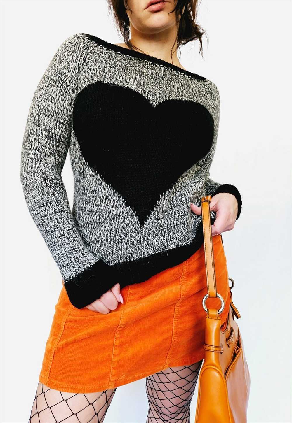 90s vintage grey minimalist jazzy knit heart patt… - image 2
