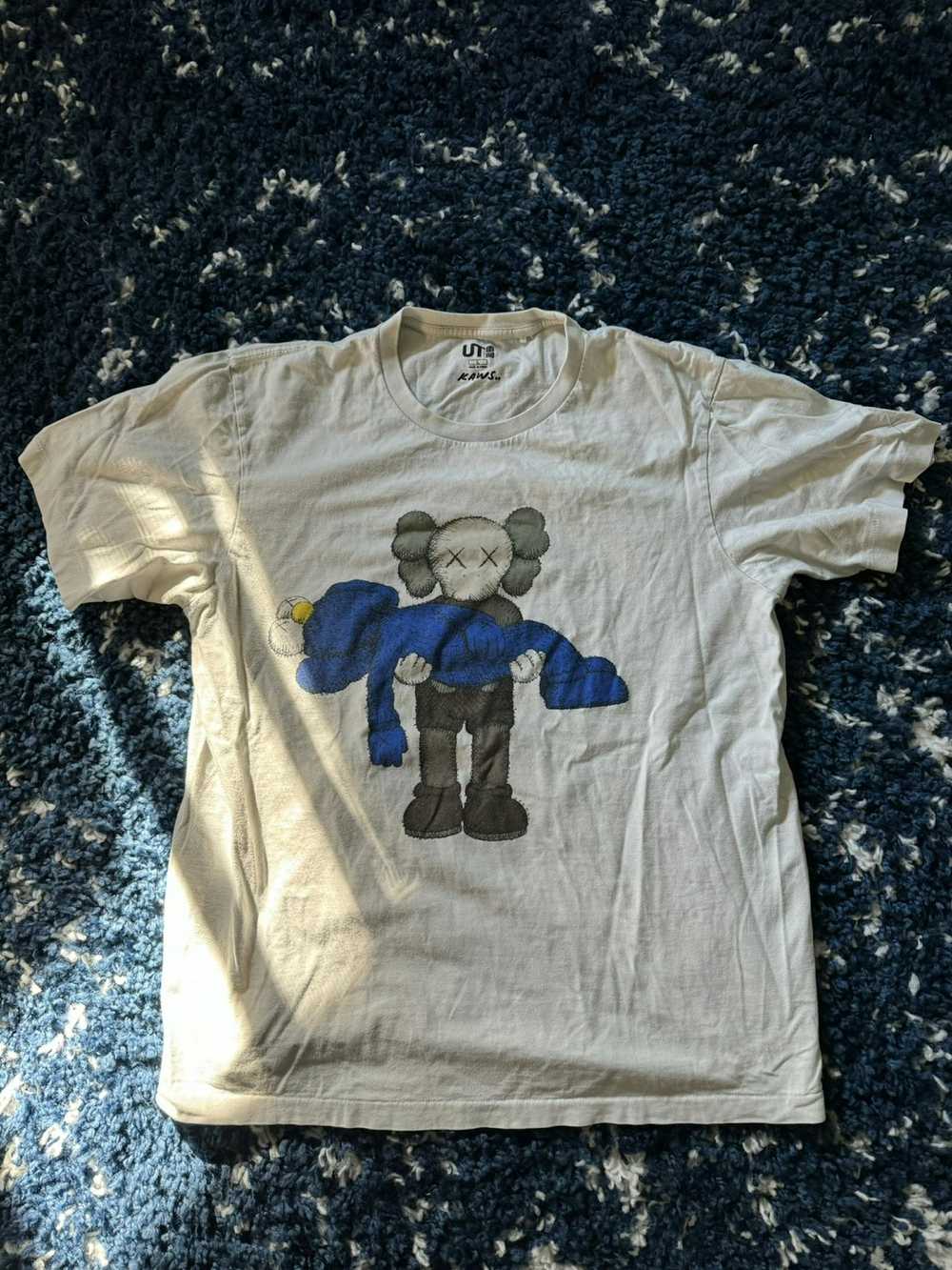 Kaws × Streetwear × Vintage Kaws x Uniqlo shirt - image 1