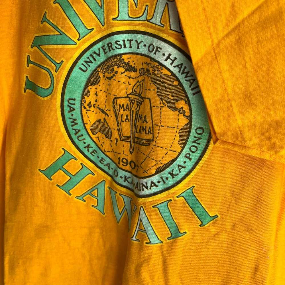 Vintage 1970s University of Hawaii T Shirt - image 3