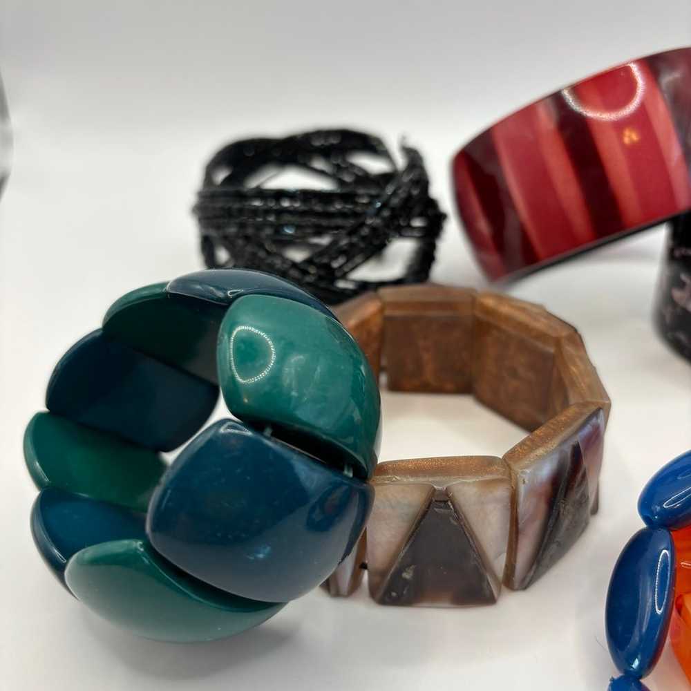 Fun lot of Vintage Lucite & Plastic Bracelets! - image 3