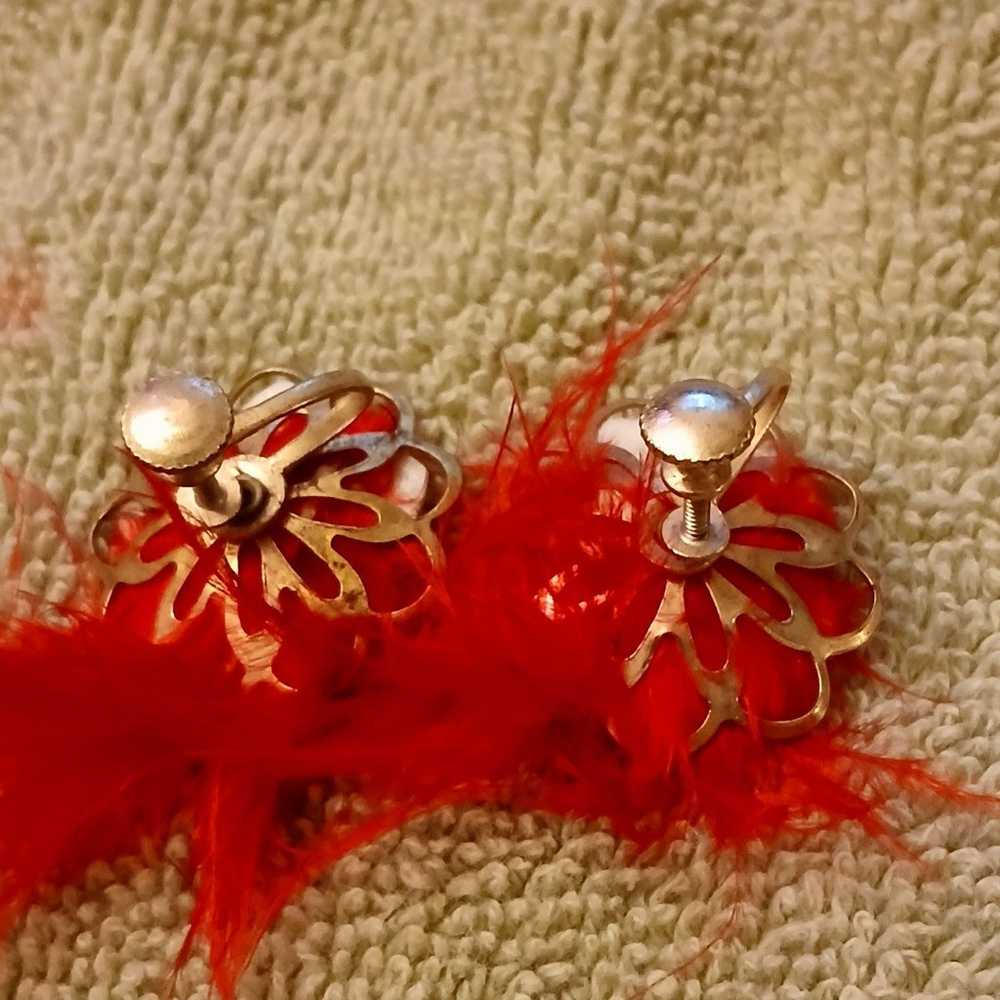 Vintage feather and flower screw on earrings - image 3