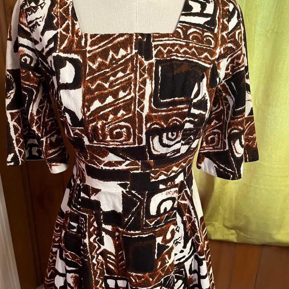 Rare! True Vintage Stunning Hawaiian Print Dress - image 2