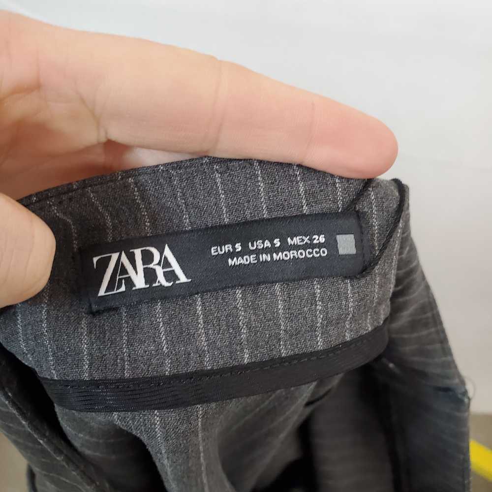 Zara Gray Pin Striped Pencil Skirt WM Size S NWT - image 3