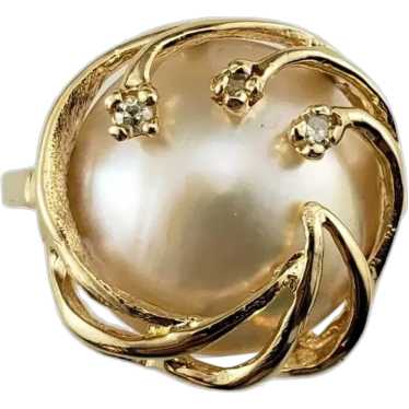 14 Karat Yellow Gold Mabe Pearl and Diamond Ring … - image 1