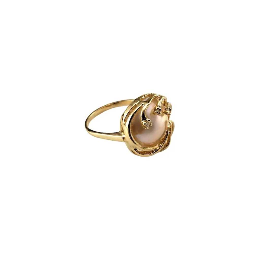 14 Karat Yellow Gold Mabe Pearl and Diamond Ring … - image 3