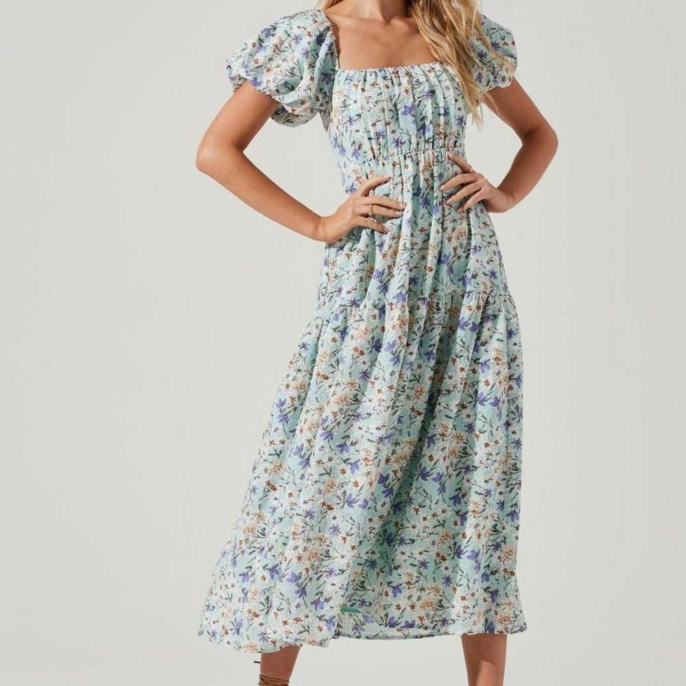Astr the Label BUBBLE SLEEVE FLORAL TIERED MIDI D… - image 1