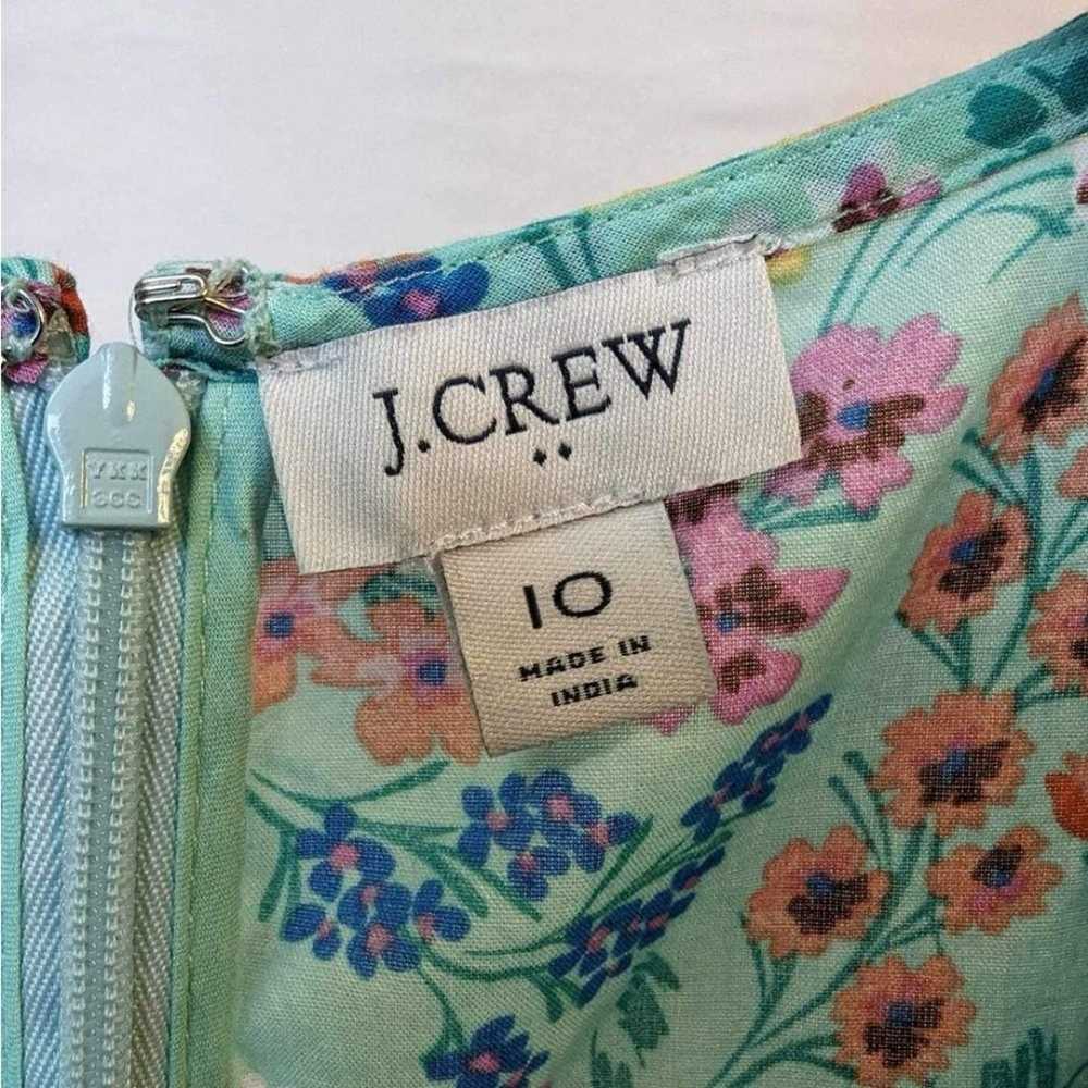 J. Crew Floral Teal Ruffle Smocked Side V-Neck Mi… - image 4