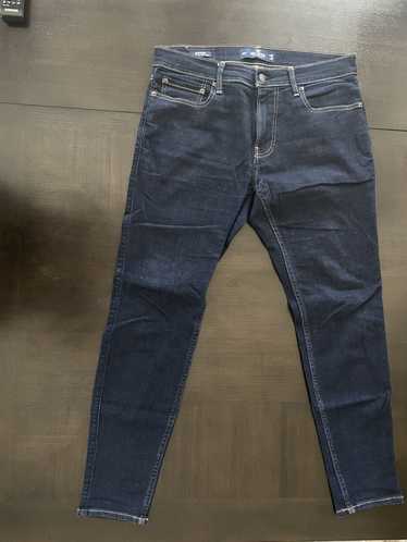 Hollister Dark wash denim