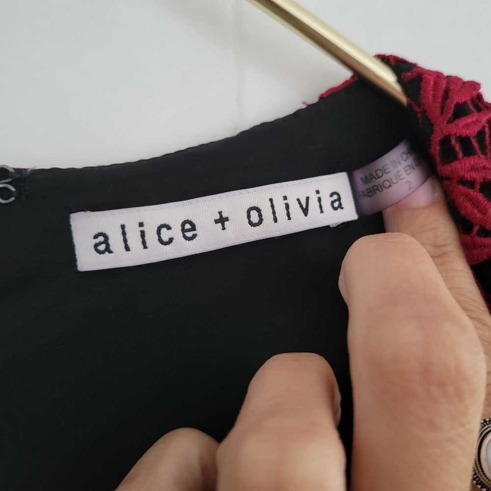 Alice + Olivia Katia Ruffled Lace Sheath Dress Sl… - image 4