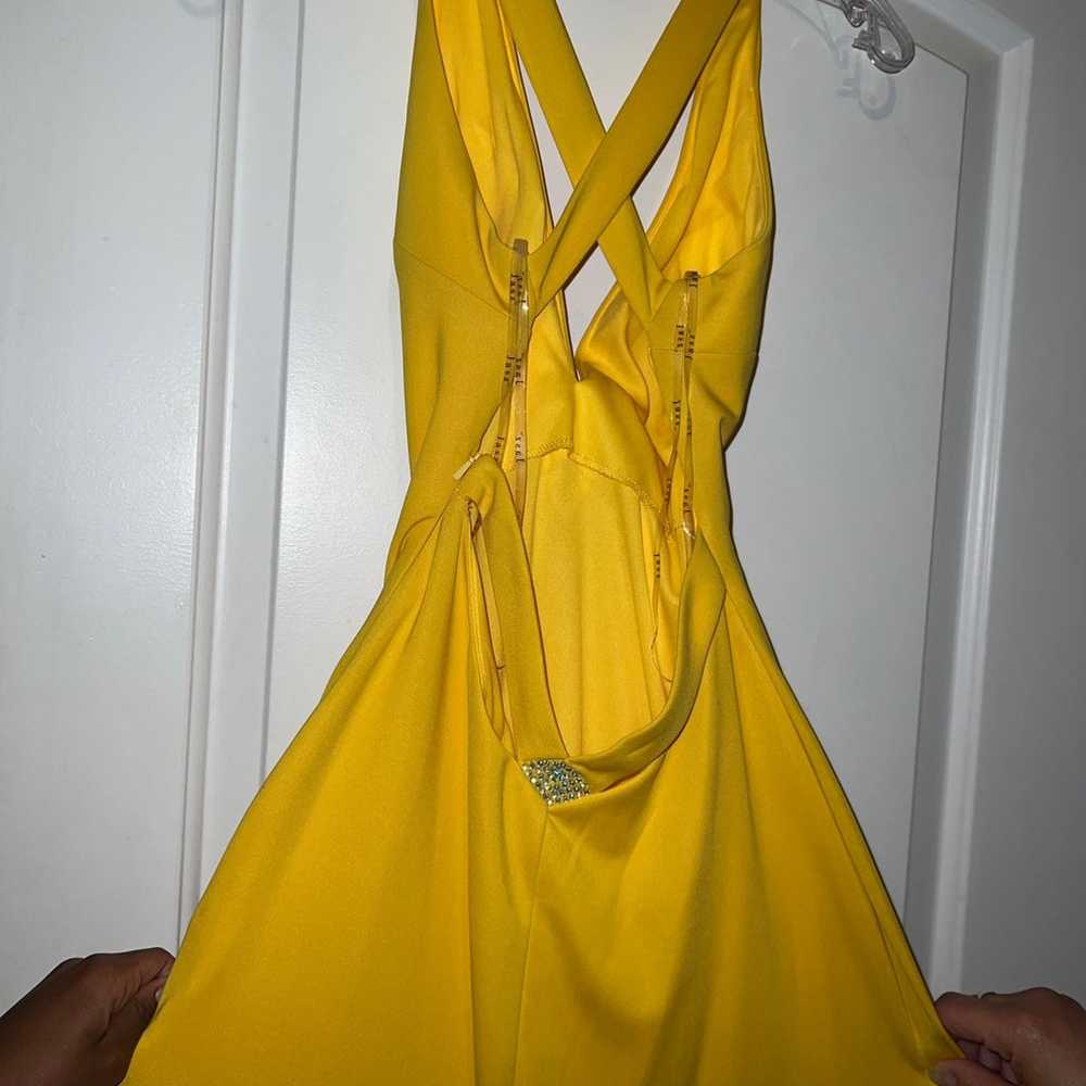 Canary yellow prom dress - image 4
