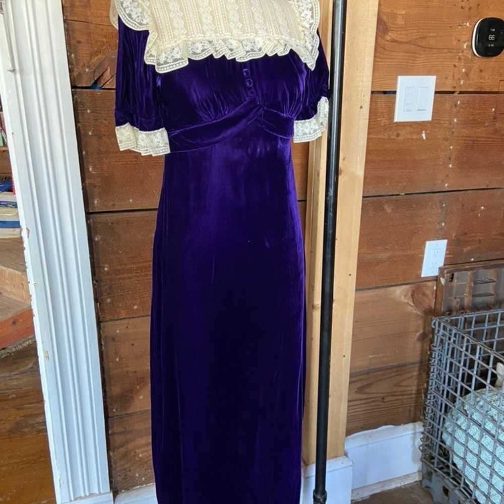 Vintage Sue Gail velvet Dress - image 2