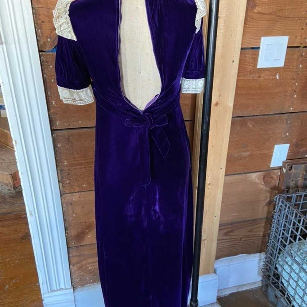 Vintage Sue Gail velvet Dress - image 7