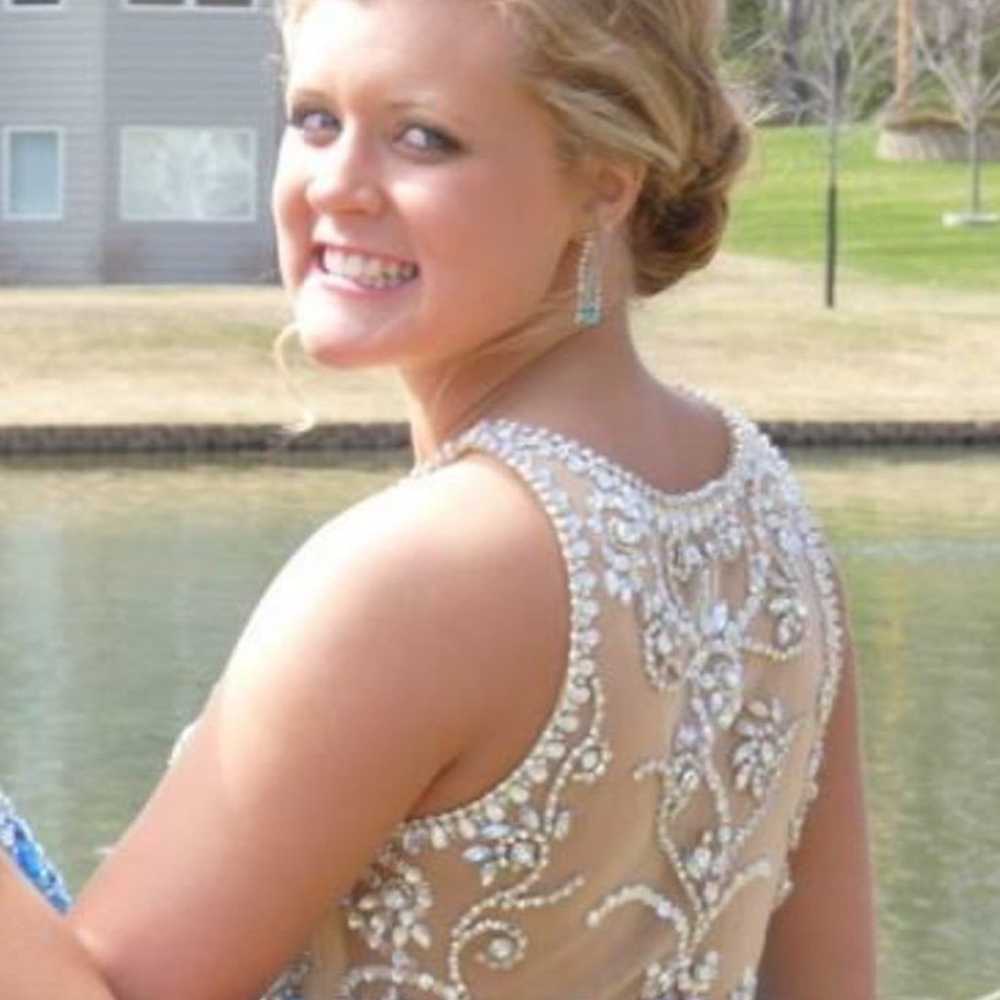 Prom Dress - image 3