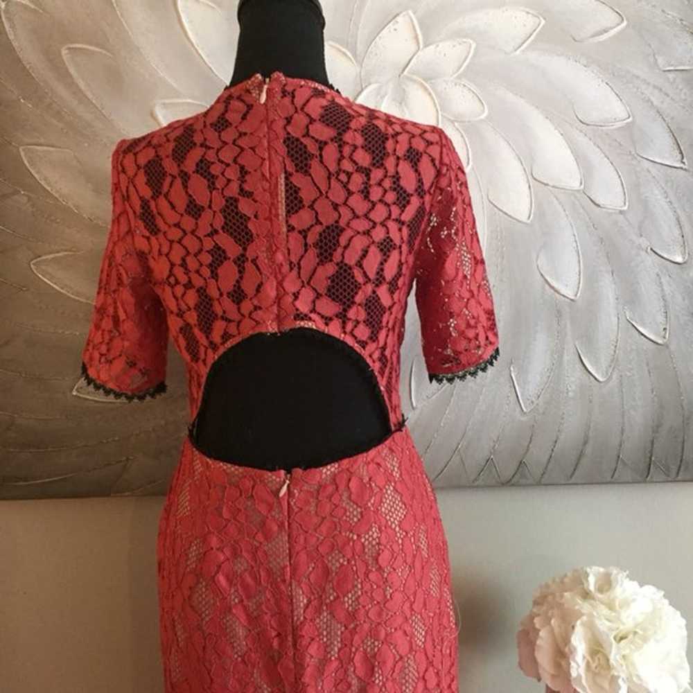 Alexis classic lace dress - image 3