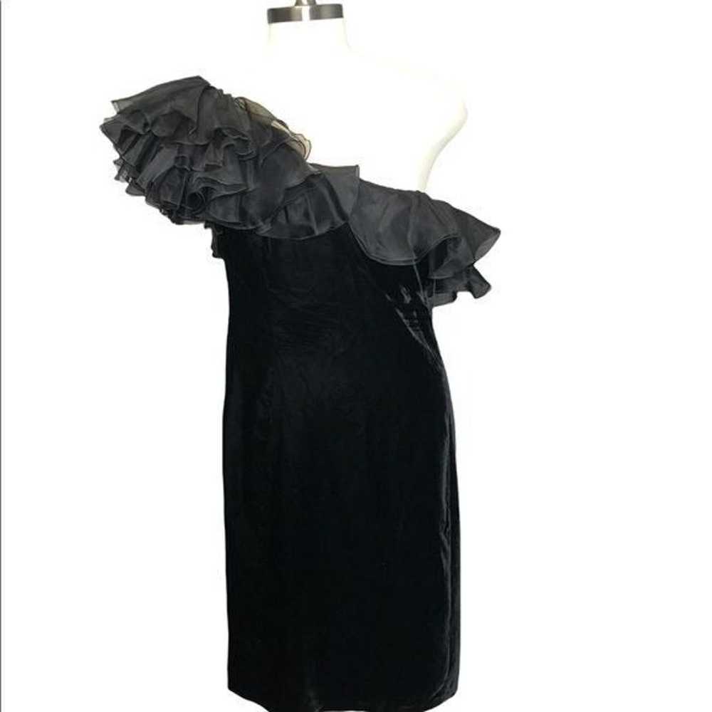 Georgio Armani Black Evening Velvet Dress, One Sh… - image 1