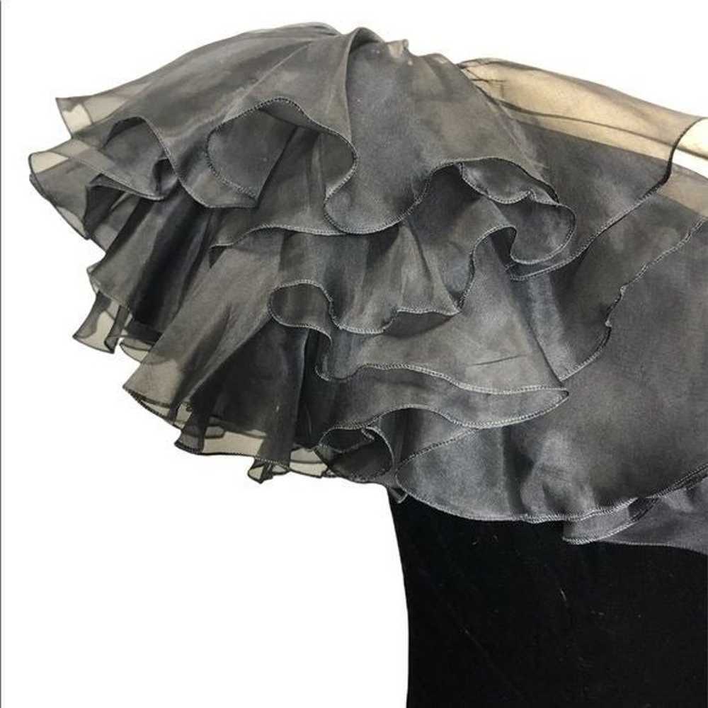 Georgio Armani Black Evening Velvet Dress, One Sh… - image 5