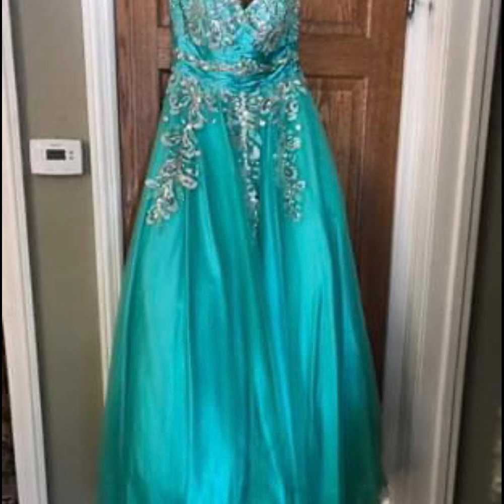 Prom formal dress size 2 - image 3