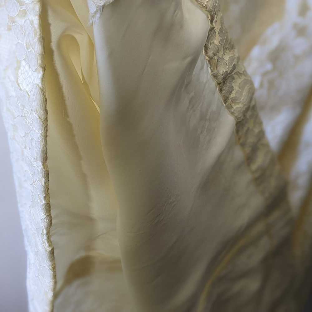 Vintage Ivory Lace Midi Wedding Dress Size Small - image 11