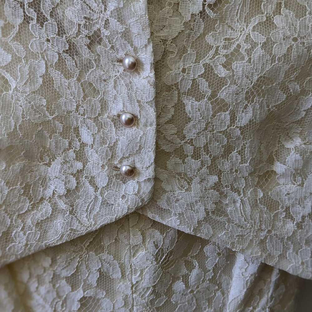 Vintage Ivory Lace Midi Wedding Dress Size Small - image 3