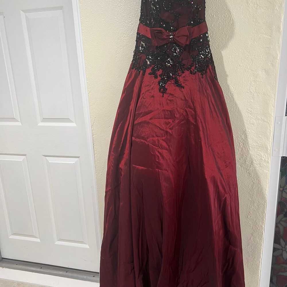 Never used Tony Bowls Evenings Gown Size 10 Red a… - image 10
