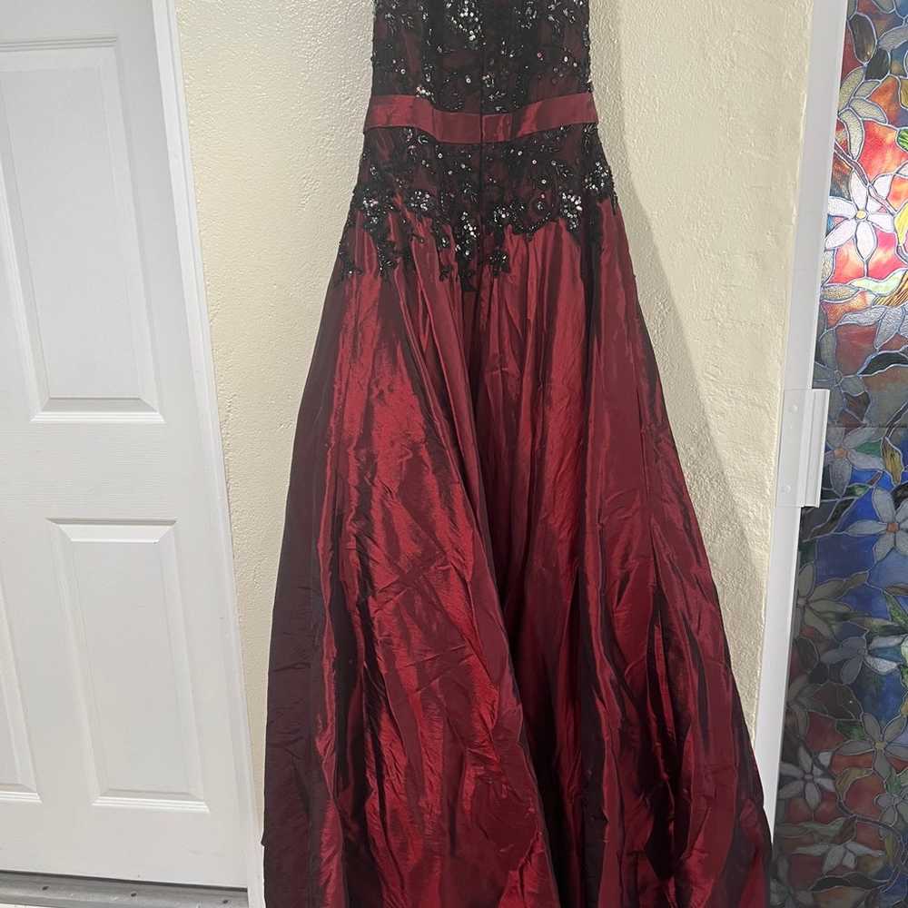 Never used Tony Bowls Evenings Gown Size 10 Red a… - image 6