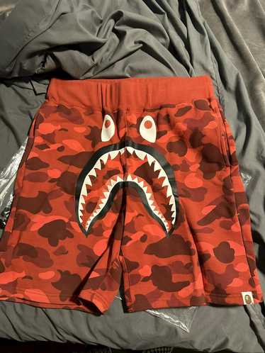 Color camo hotsell shark sweat shorts