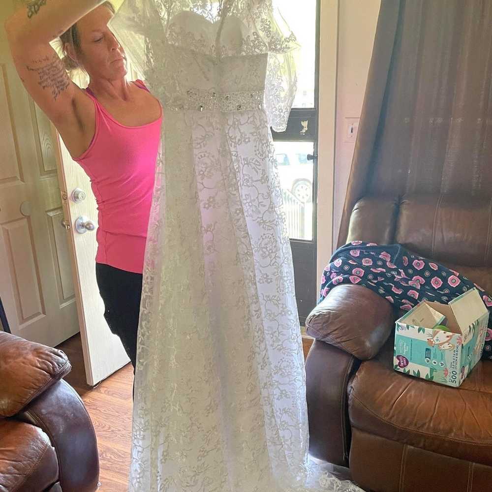 Wedding Dress, full length, train, white lace cou… - image 1