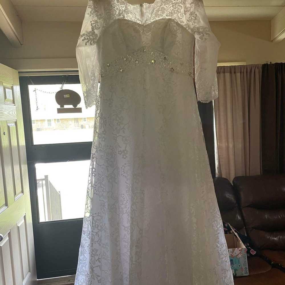 Wedding Dress, full length, train, white lace cou… - image 2
