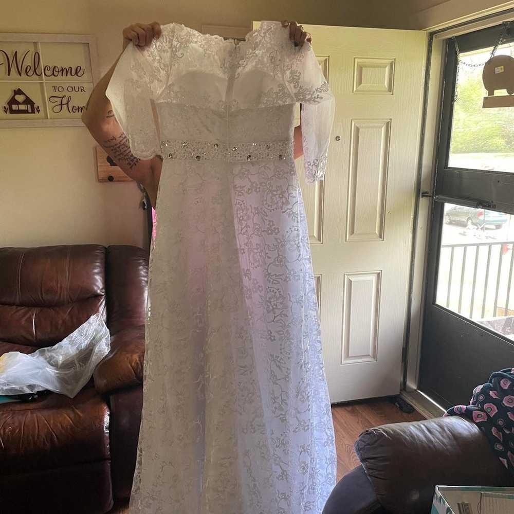 Wedding Dress, full length, train, white lace cou… - image 3