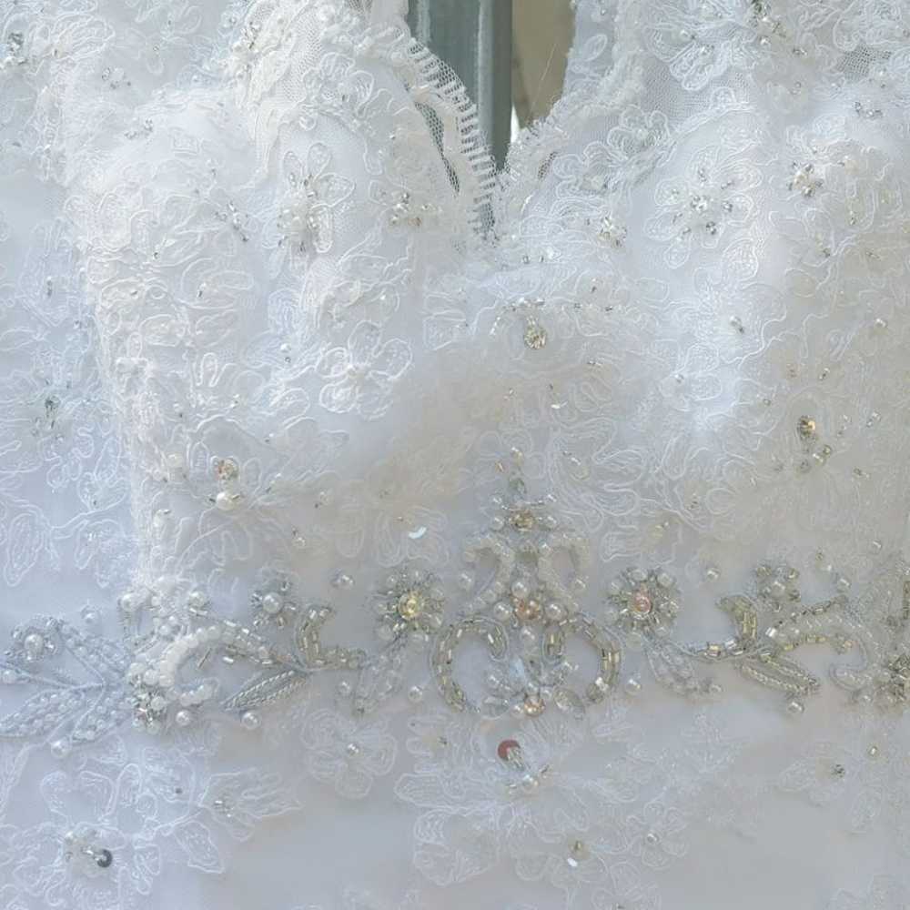 David's Bridal Cap Sleeve Lace Over Sati - image 3