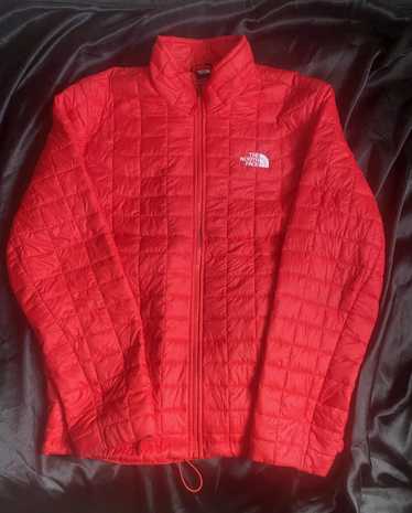 The North Face Large red north face jacket hoodles