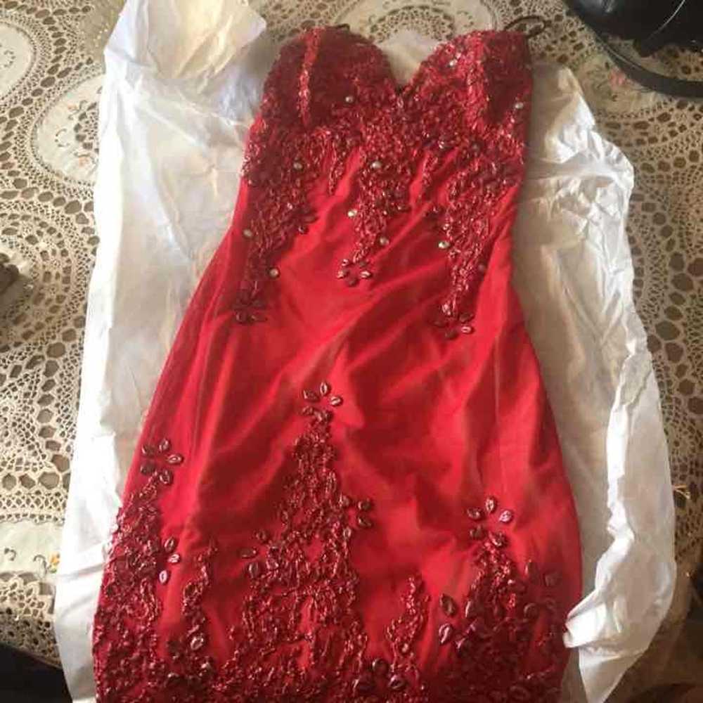 Red dress - image 2