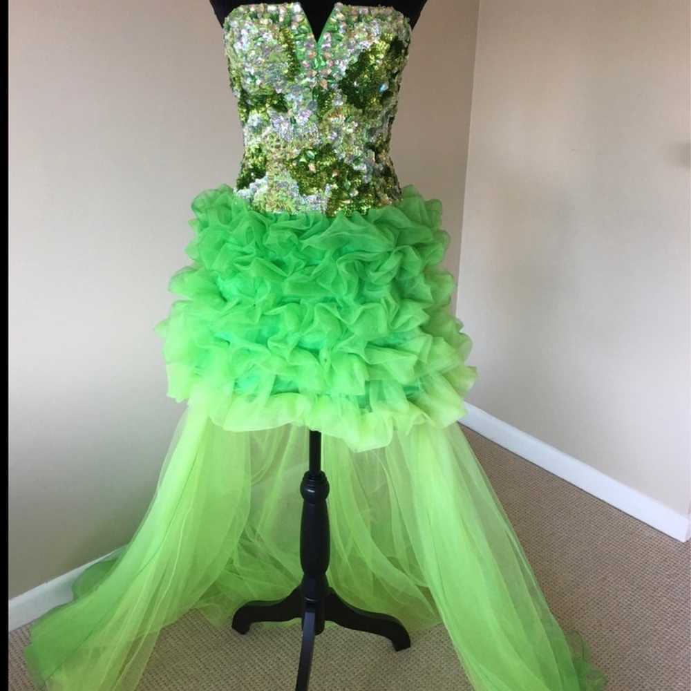 Jovani size 0 Lime Green Long Ball Gown with Deta… - image 1