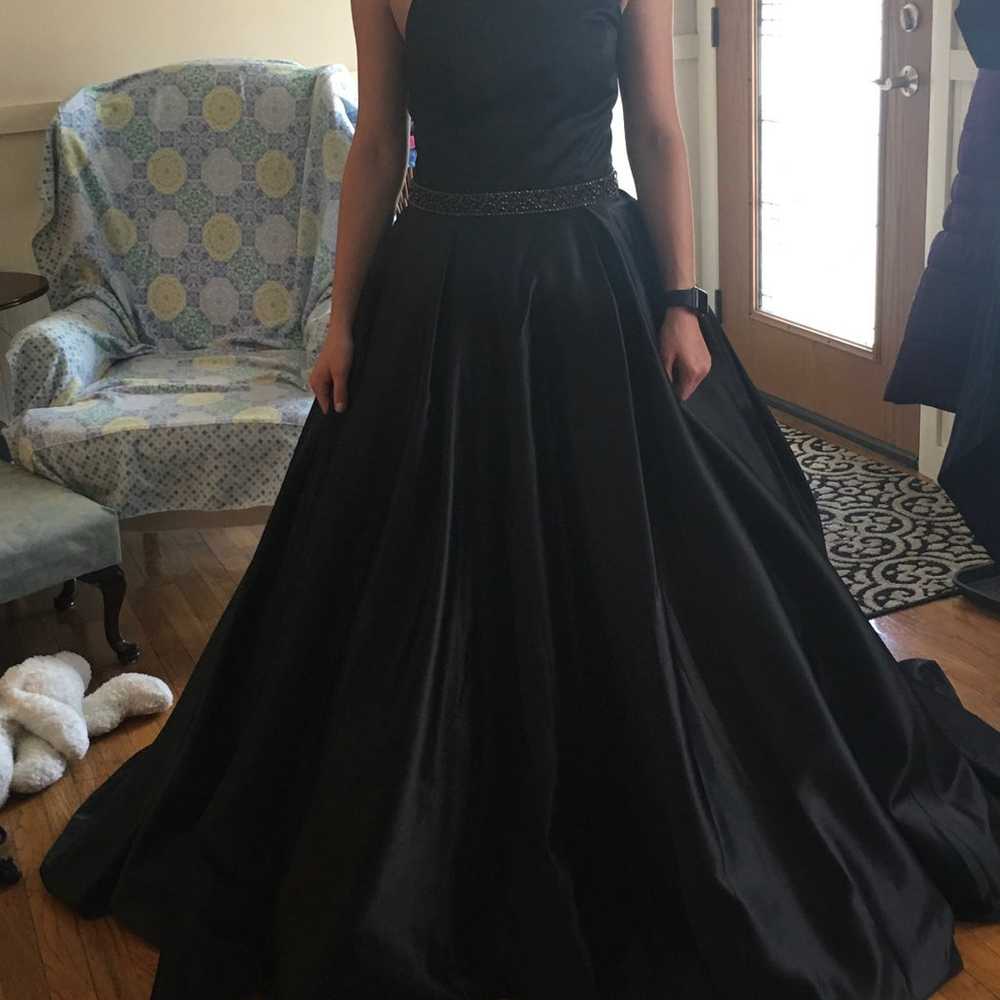 Black ball gown - image 2