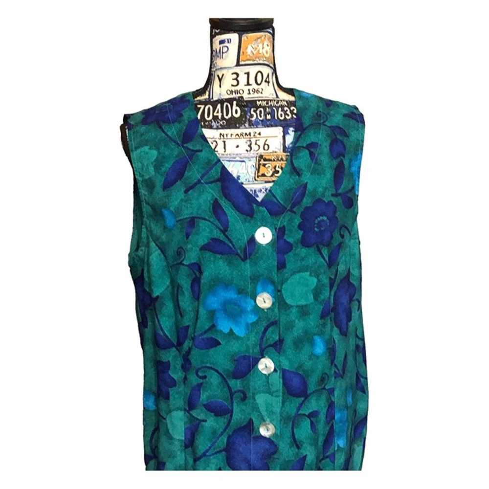 Green Blue Floral Accent Sleeveless House Vacatio… - image 7